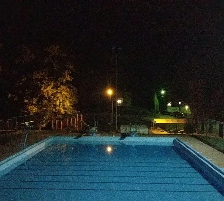 Montfort Swimming Pool (Montfort,&nbspWI)